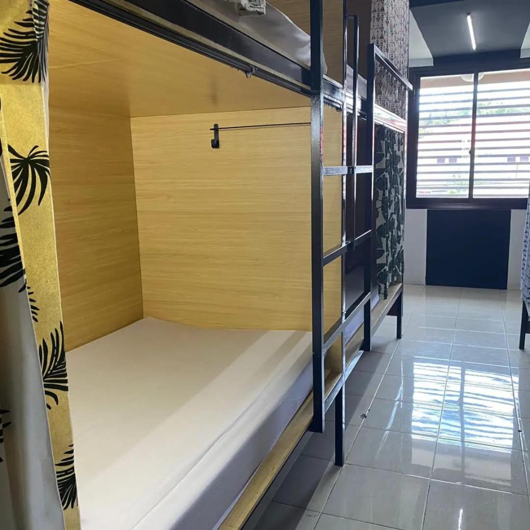 Innbox Hostel Sorong Buitenkant foto