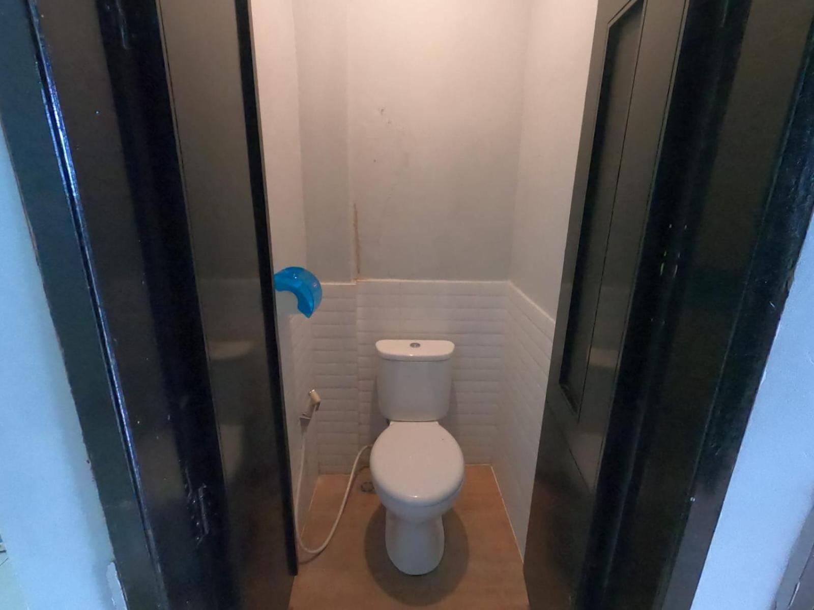 Innbox Hostel Sorong Buitenkant foto